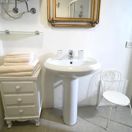 Domo Peonia Bianca 4*